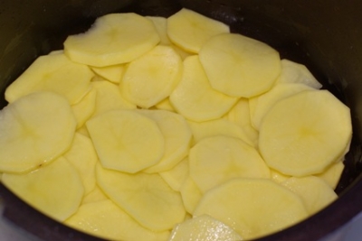 Картофельная запеканка с мясом в мультиварке