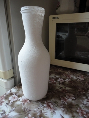 Для декупажа вазы из бутылки понадобятся следующие материалы:
